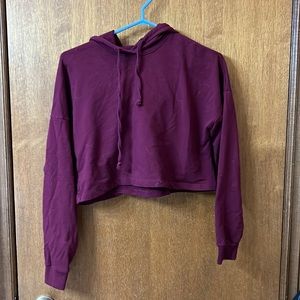 Small maroon crop top sweater